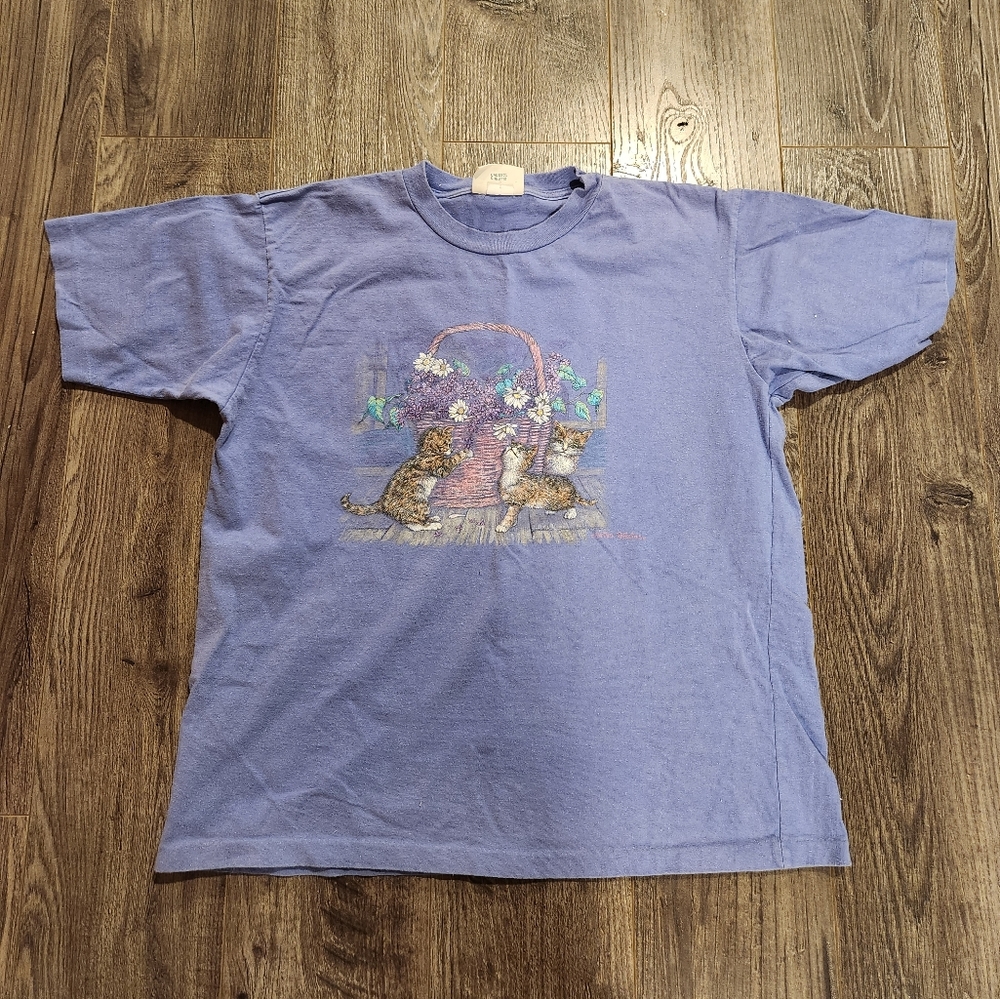 272-Vintage Purple Graphic Cat Basket Tee
